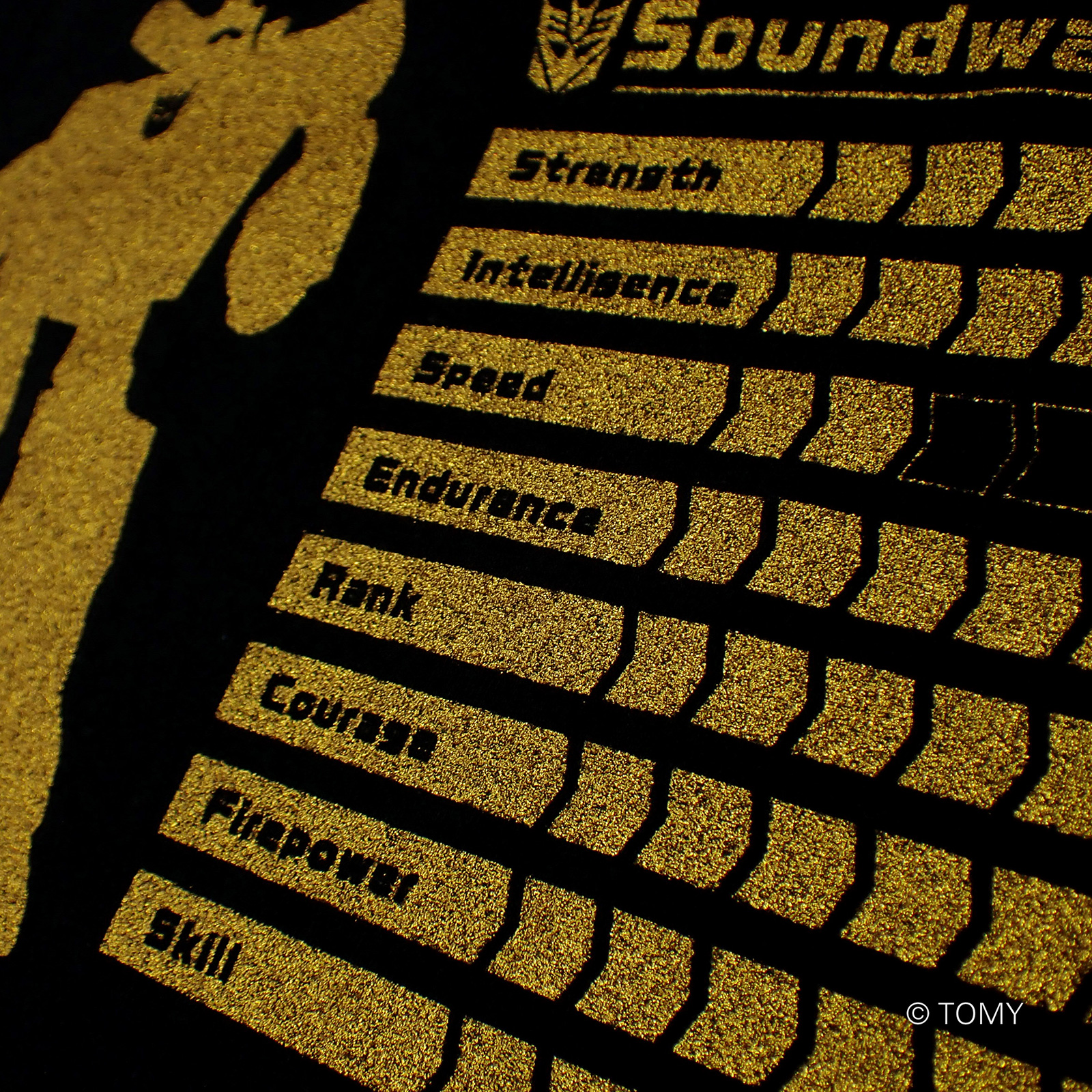 トランスフォーマーライセンスTシャツ06 TOYオマージュ：G1サウンドウェーブ